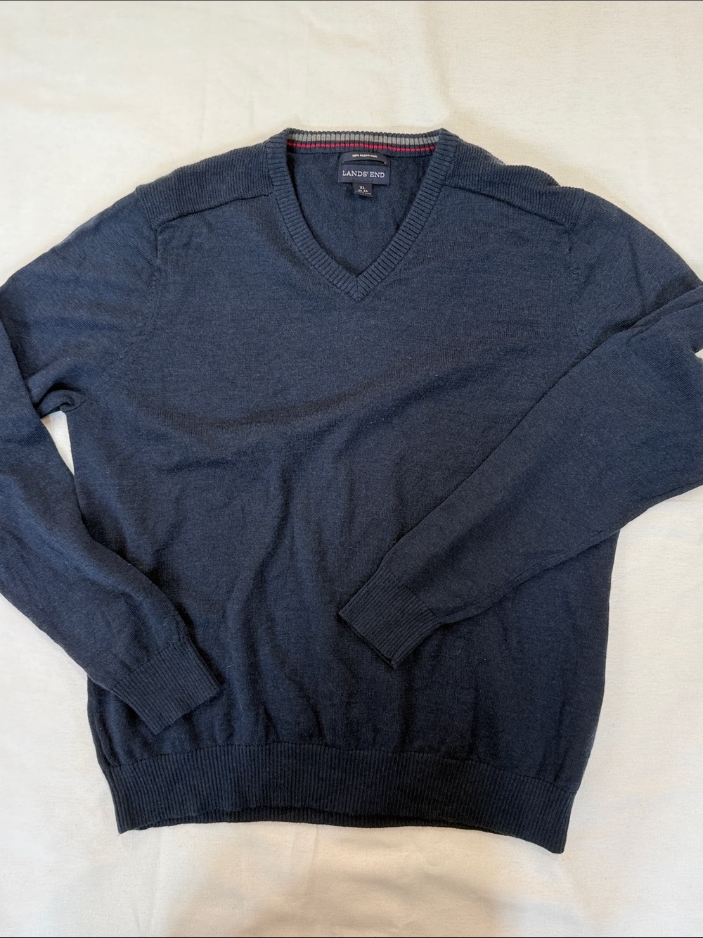 Lands End 100% Merino Wool V-Neck Pullover Sweater Navy Blue XL